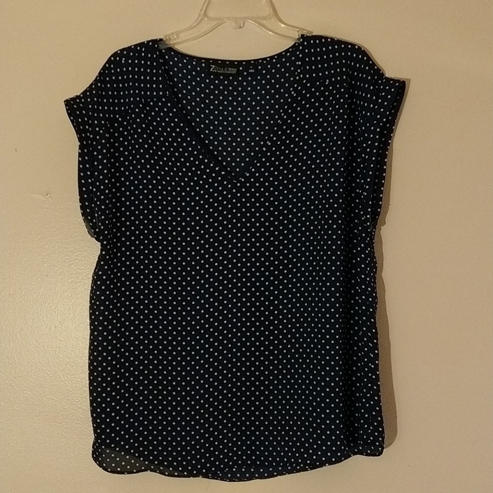 ❗2/$15❗Polka Dot Blouse